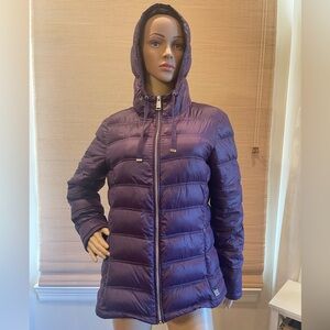 Calvin Klein lightweight premium down. Size M
